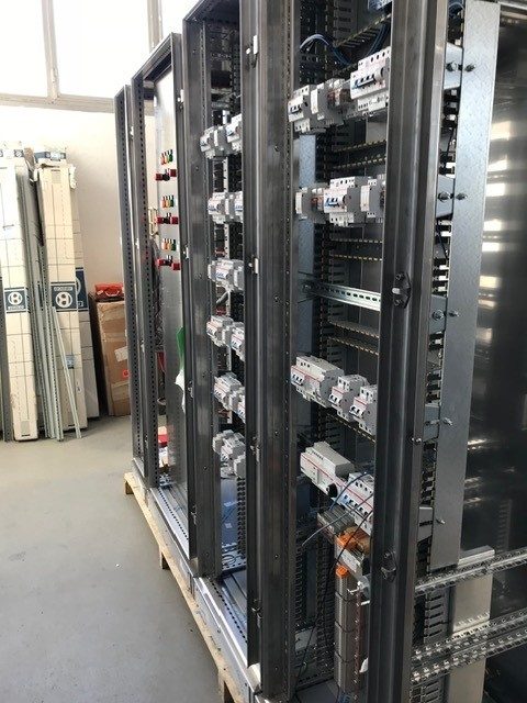 Quadri di controllo in lavorazione